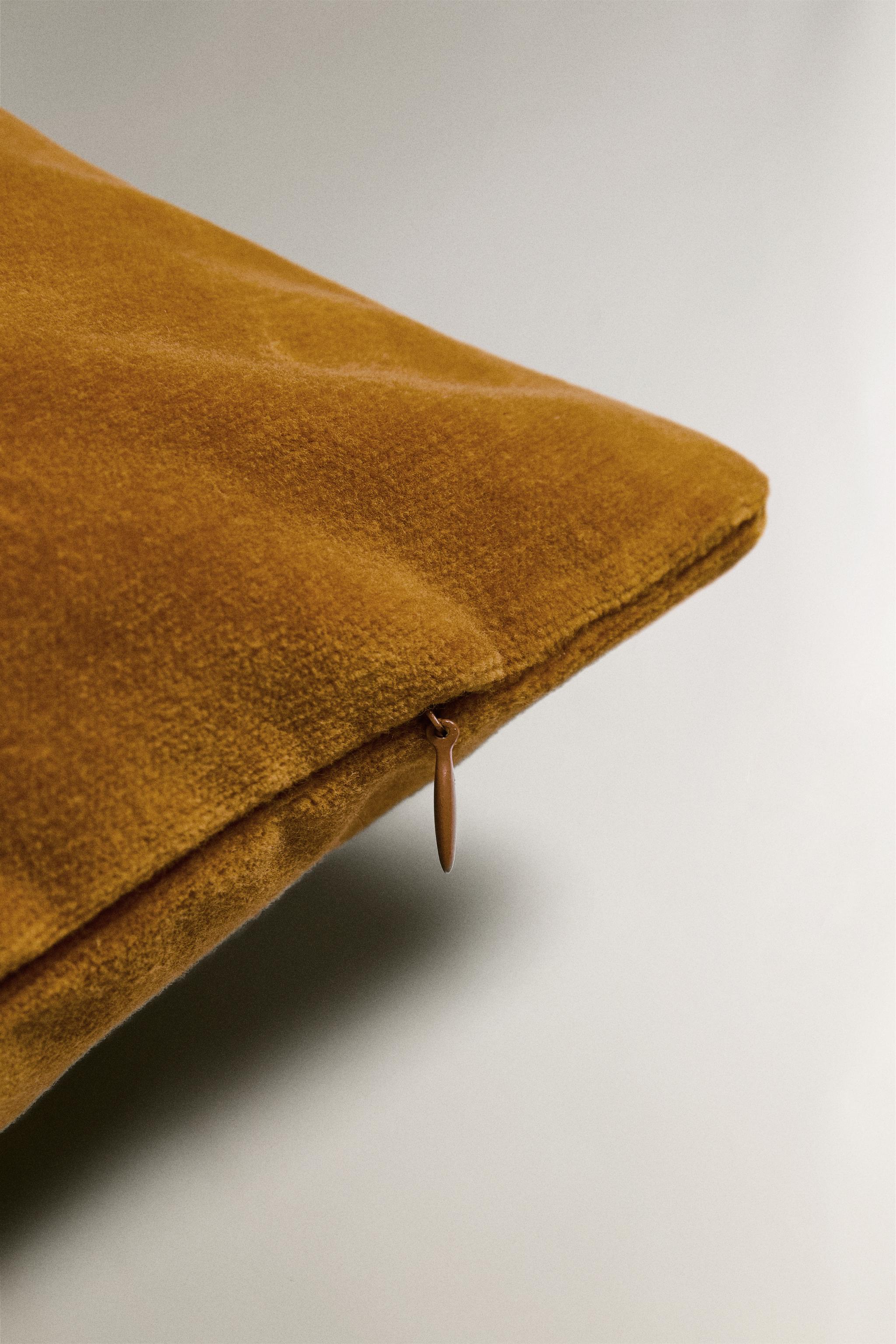 HOUSSE DE COUSSIN IMITATION VELOURS